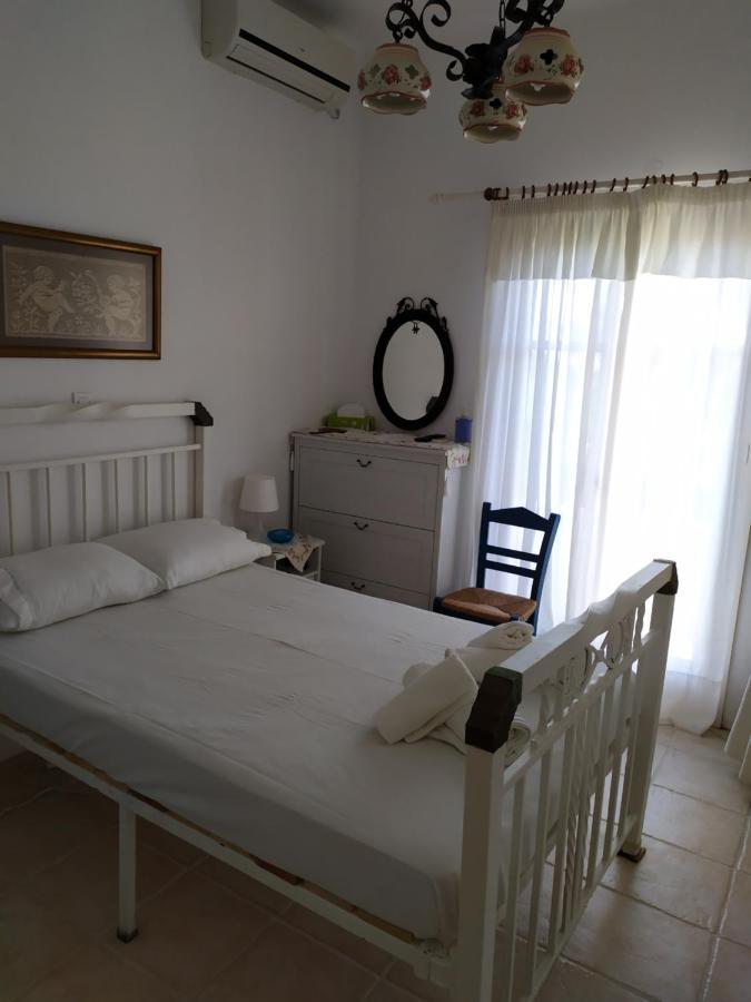 Traditional House Marivilla มัสติคารี ภายนอก รูปภาพ